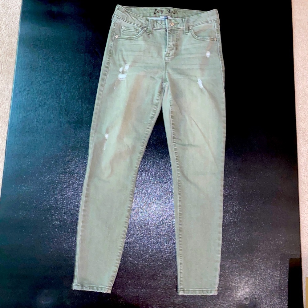 Green Celebrity Pink Jeans